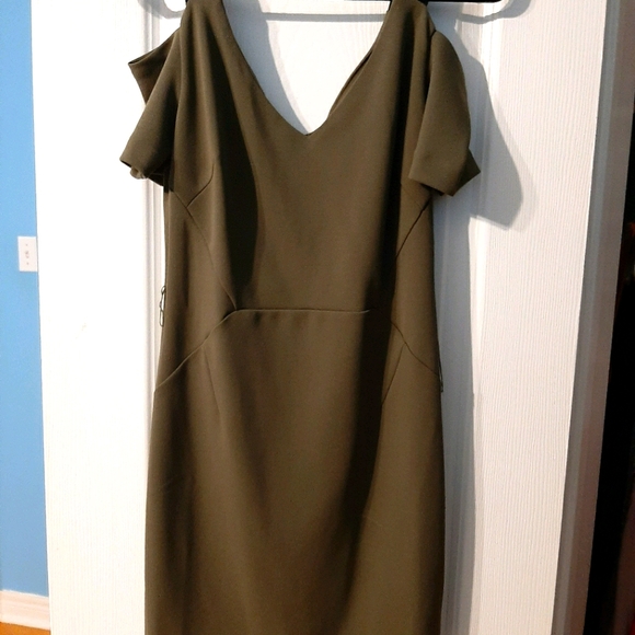 Army Green mini dress - Picture 3 of 3